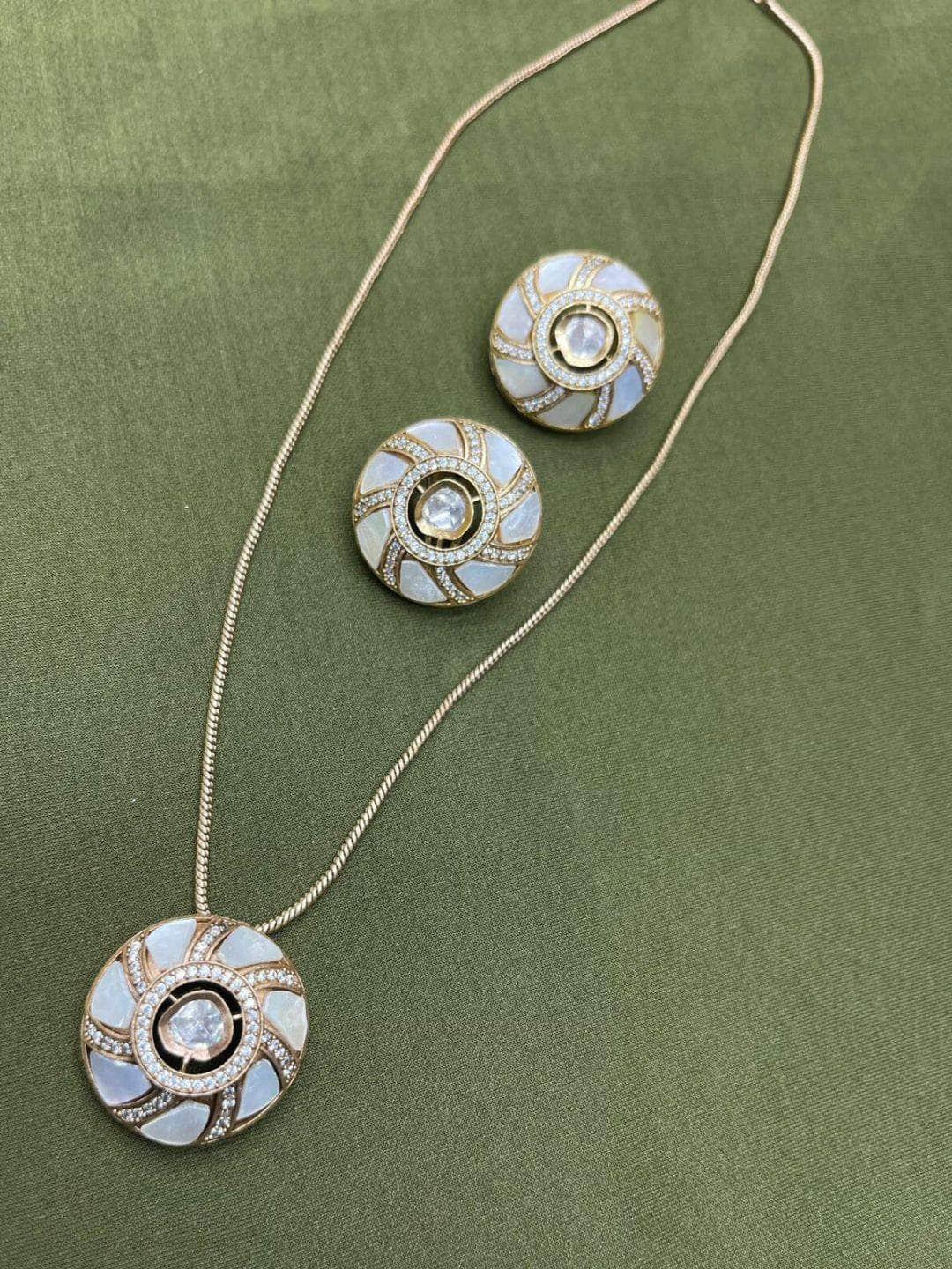 Ishhaara Moissanite Polki Pendant With Uncut Stones Pendant Set