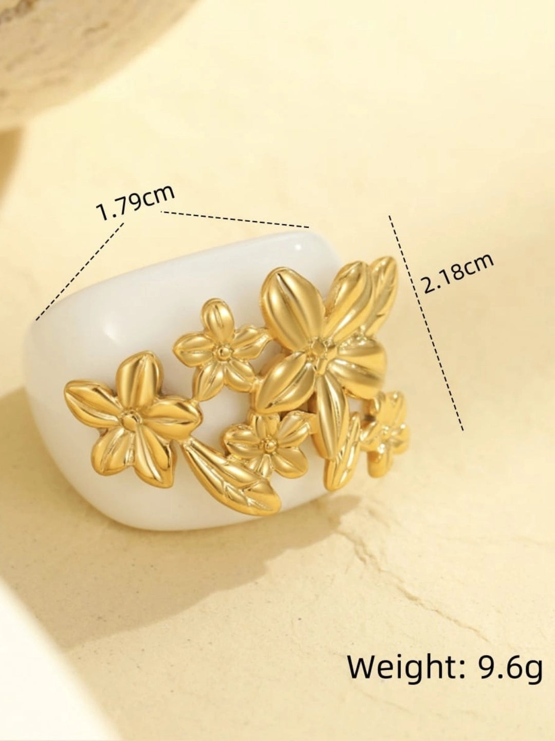 Ishhaara White Petal Pop Rings