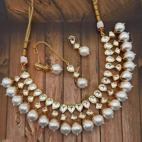 Ishhaara Simple Kundan Big Drop Necklace Set