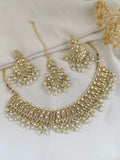 Ishhaara White Traditional Square Shaped Kundan Choker Necklace