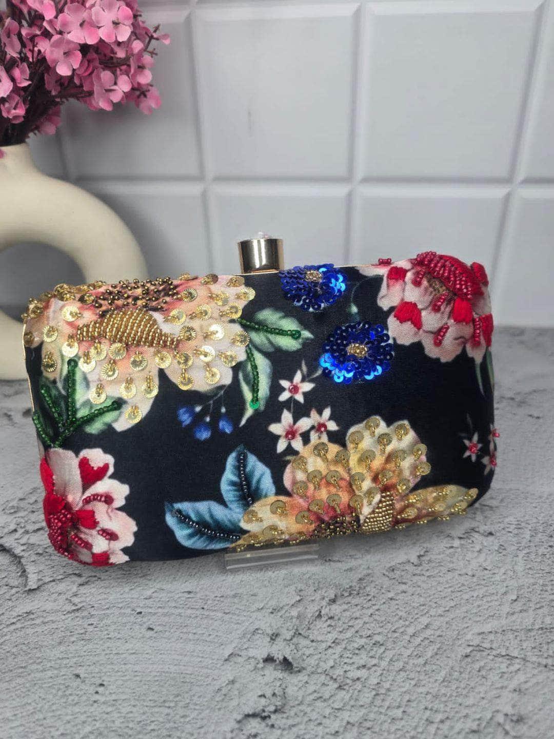 Ishhaara Women Stunner Navy Blue Floral Printed Clutch