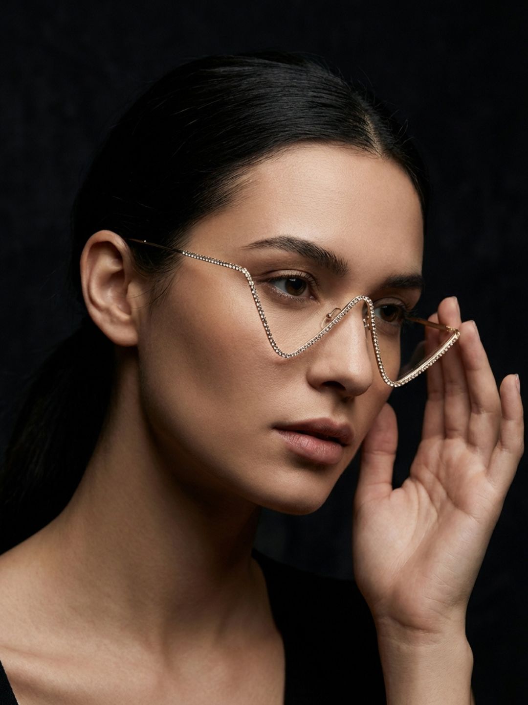 Trendy Diamond Studded Facelets