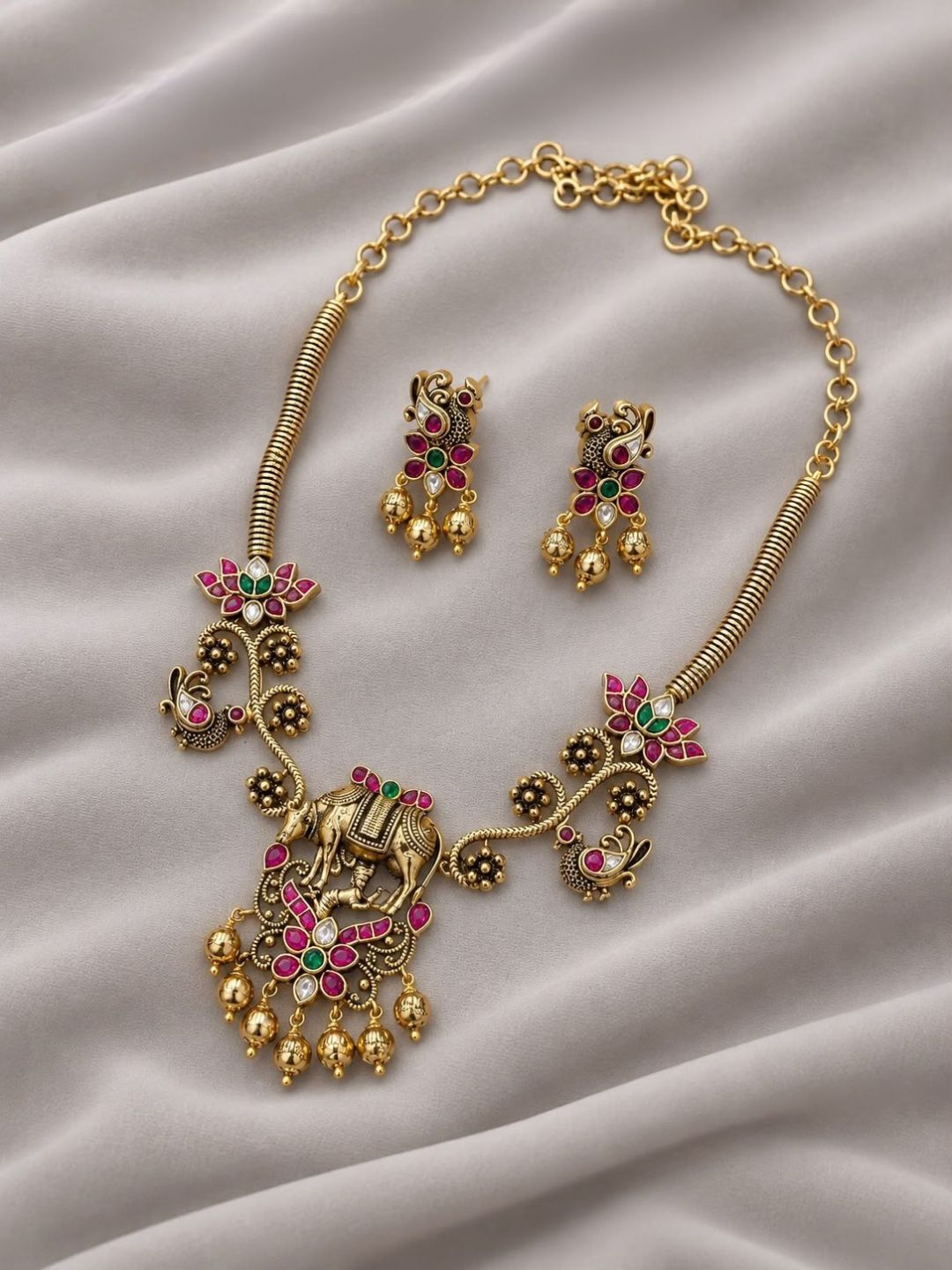 Antique Attigai Necklace