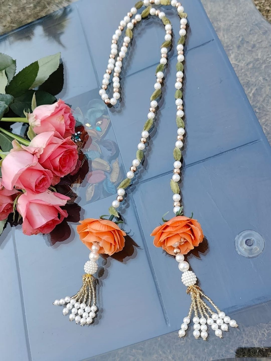 Floral Elachi Patka
