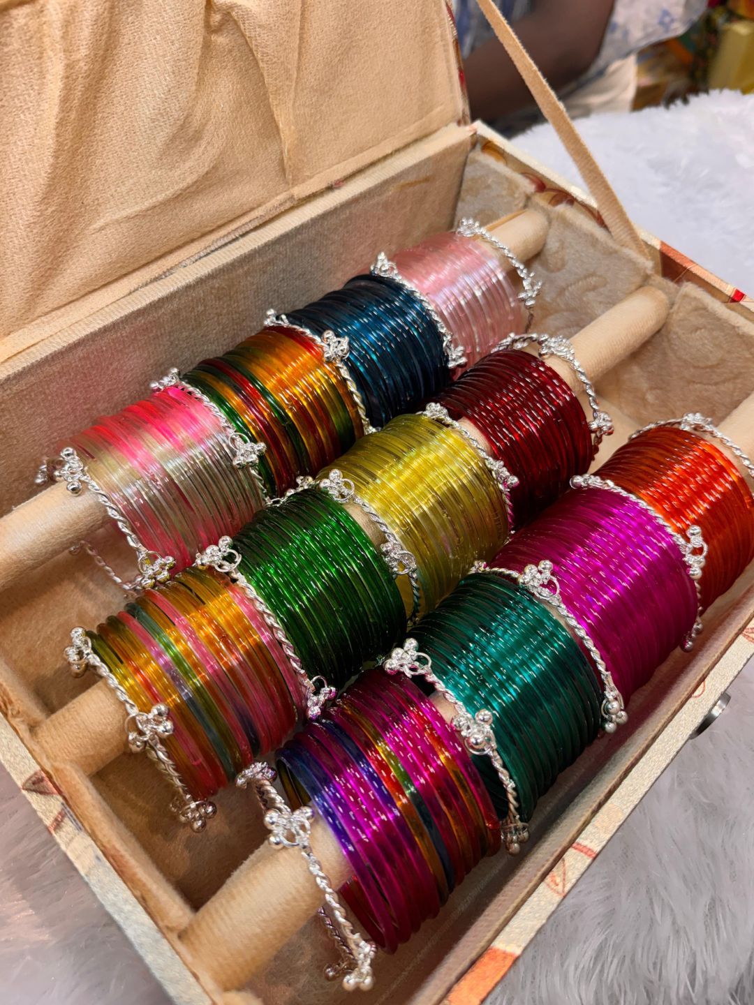 Assorted Jelly Bangles With Silver Gungroo And Organiser