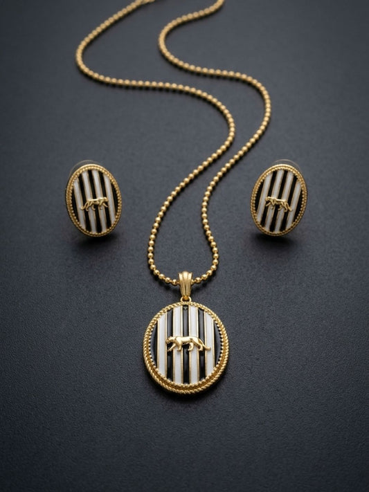 Stripe Pendant Necklace