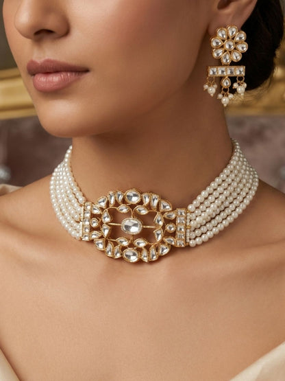 Classy Red Pendant Kundan Choker Set