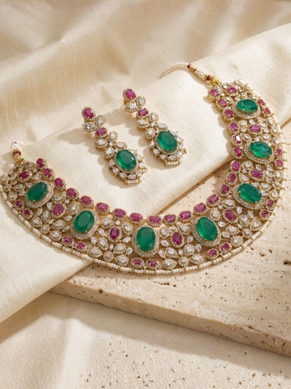 Ishhaara Luxurious Handcrafted Necklace Set