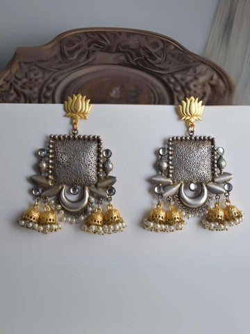 Ishhaara  Dual Tone Square Shaped Oxidised Earrings