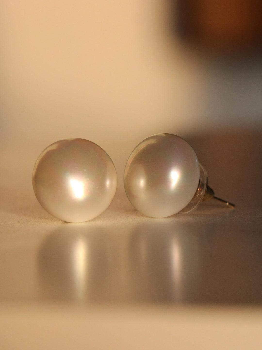 Ishhaara Nimrat Kaur In Pearl Statement Studs Super White
