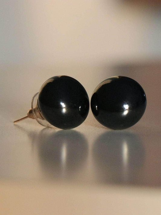Ishhaara Pearl Statement Studs Charcoal