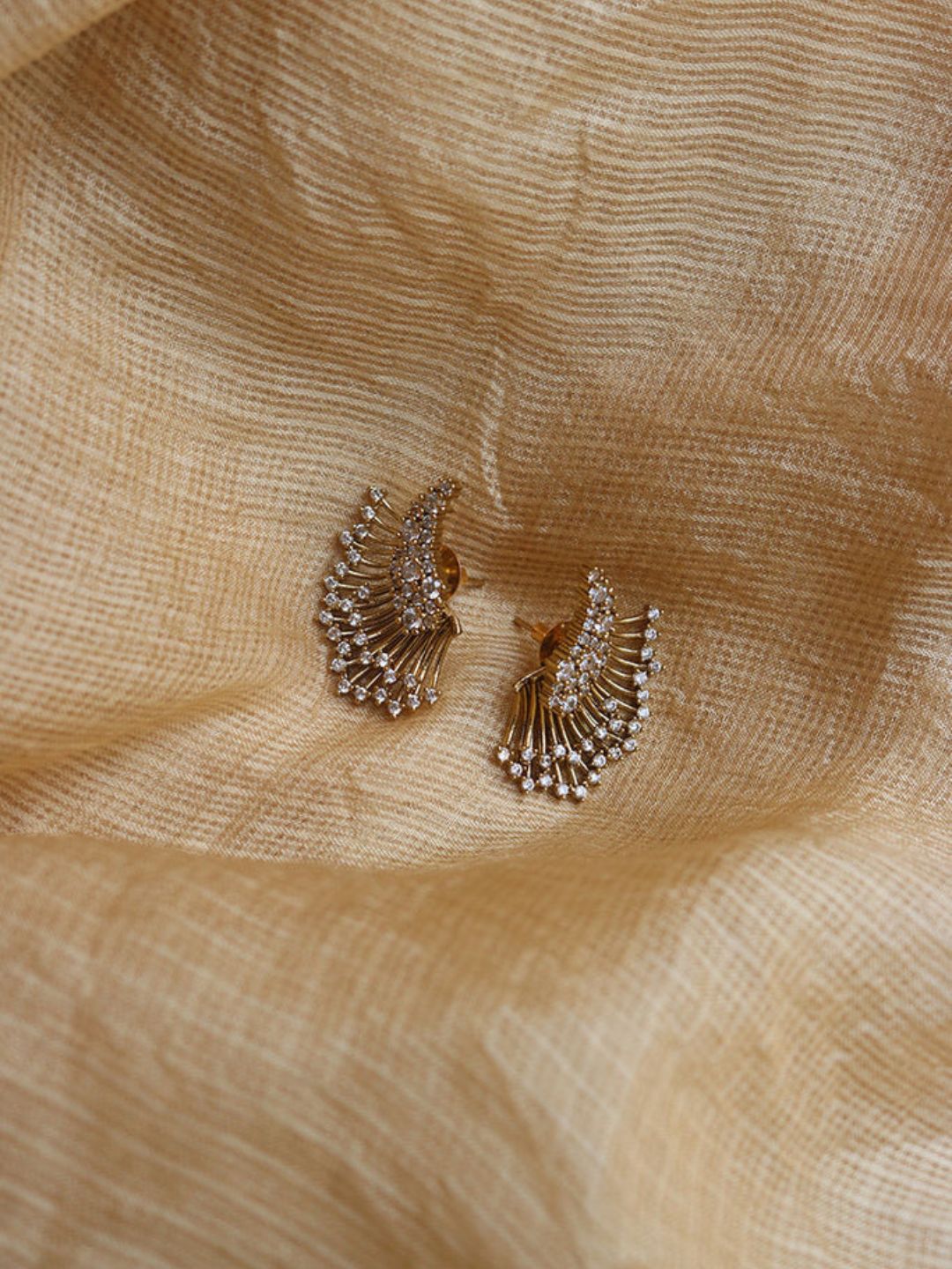 Ishhaara 3 In 1 Wings Ad Front Back Earrings