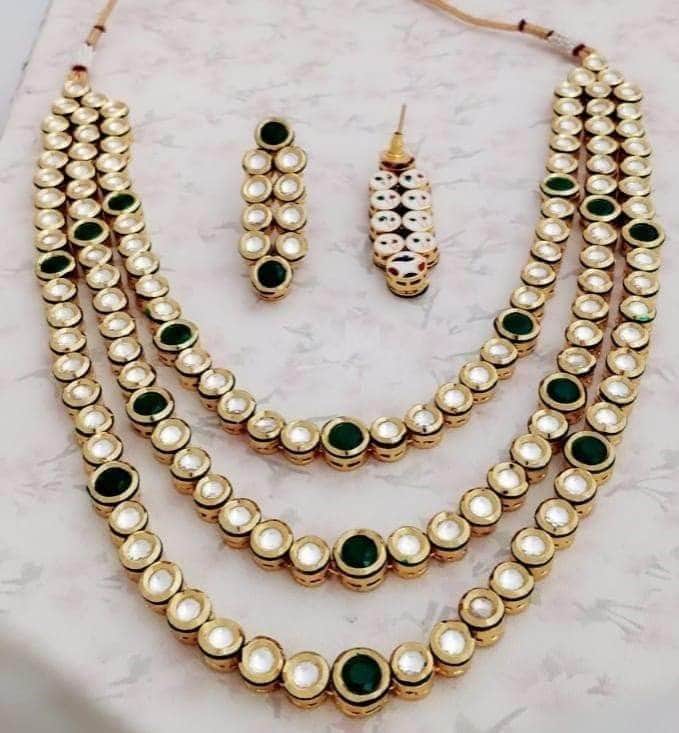 Ishhaara 3 Line Kundan Emerald Necklace