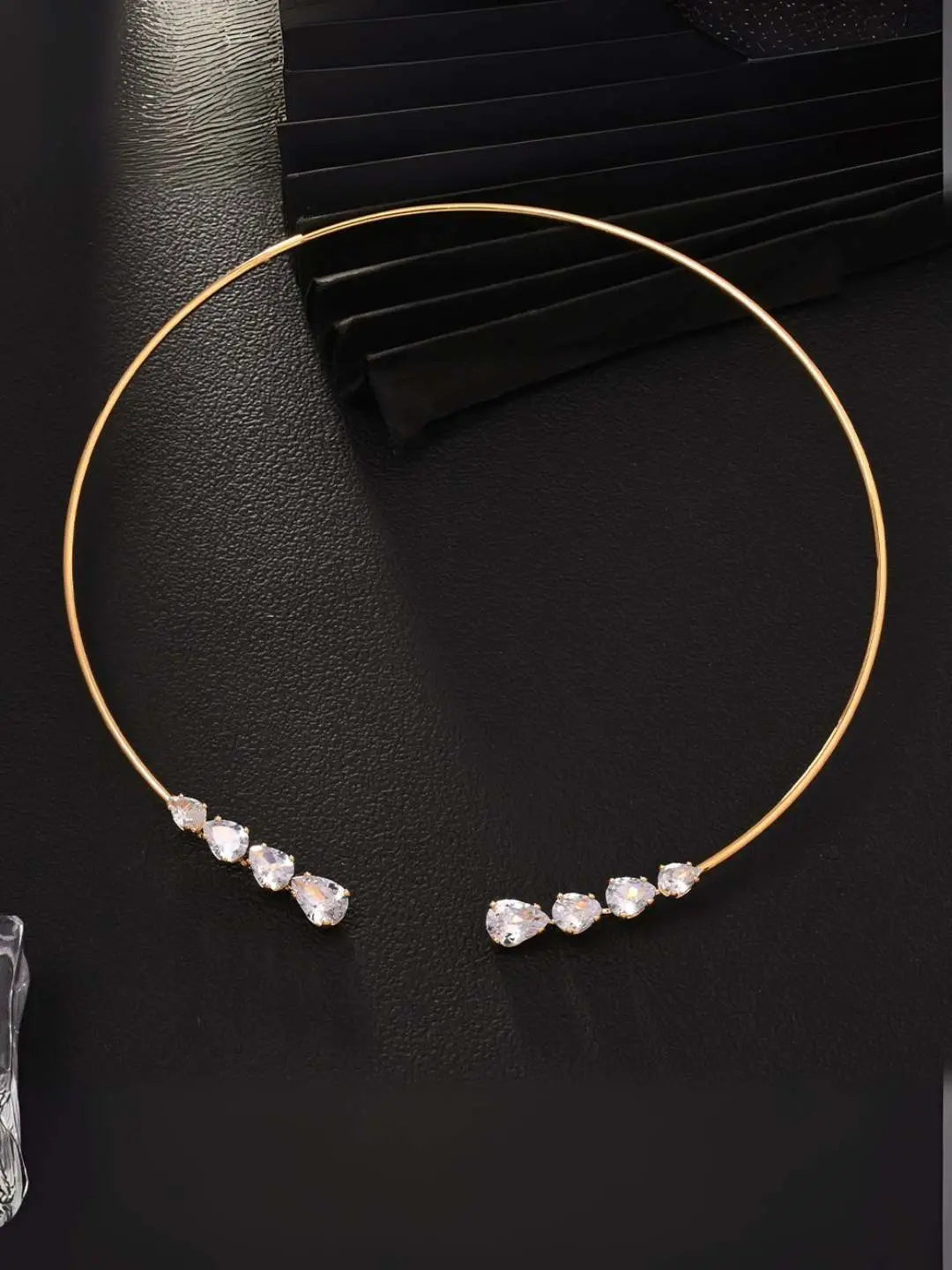 Ishhaara Ad Choker