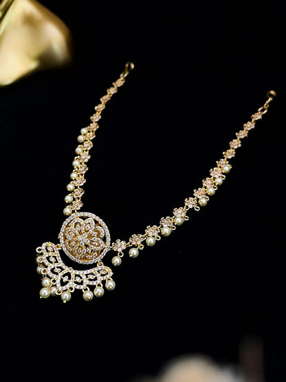 Ishhaara Ad Stone Studded Borla Mathapatti