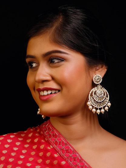 Ishhaara Alisha Seema Khan In Kundan Chandbali Earrings With Pearls