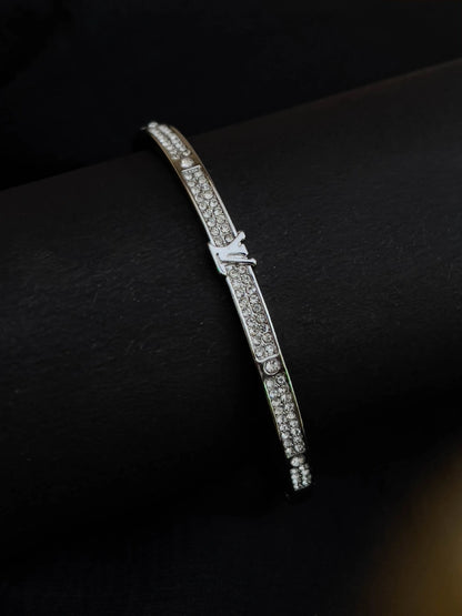 Ishhaara American Diamond Bracelet