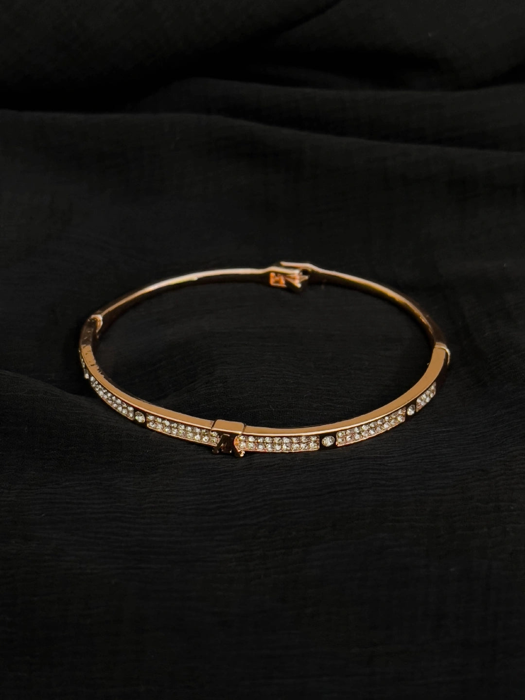 Ishhaara American Diamond Bracelet