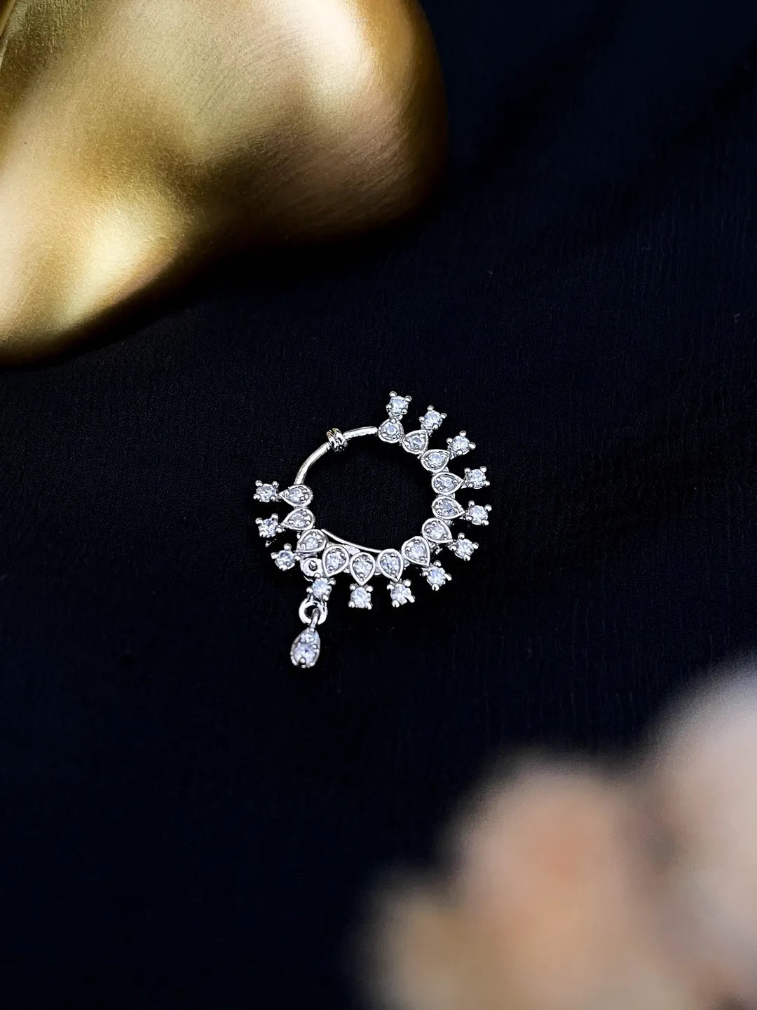 Ishhaara American Diamond Delicate Nose Ring