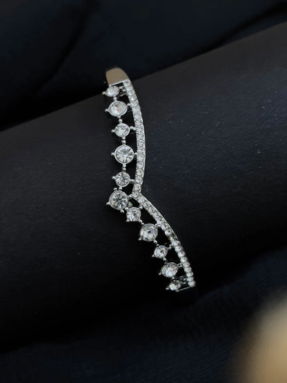 Ishhaara American Diamond V Shaped Bracelet