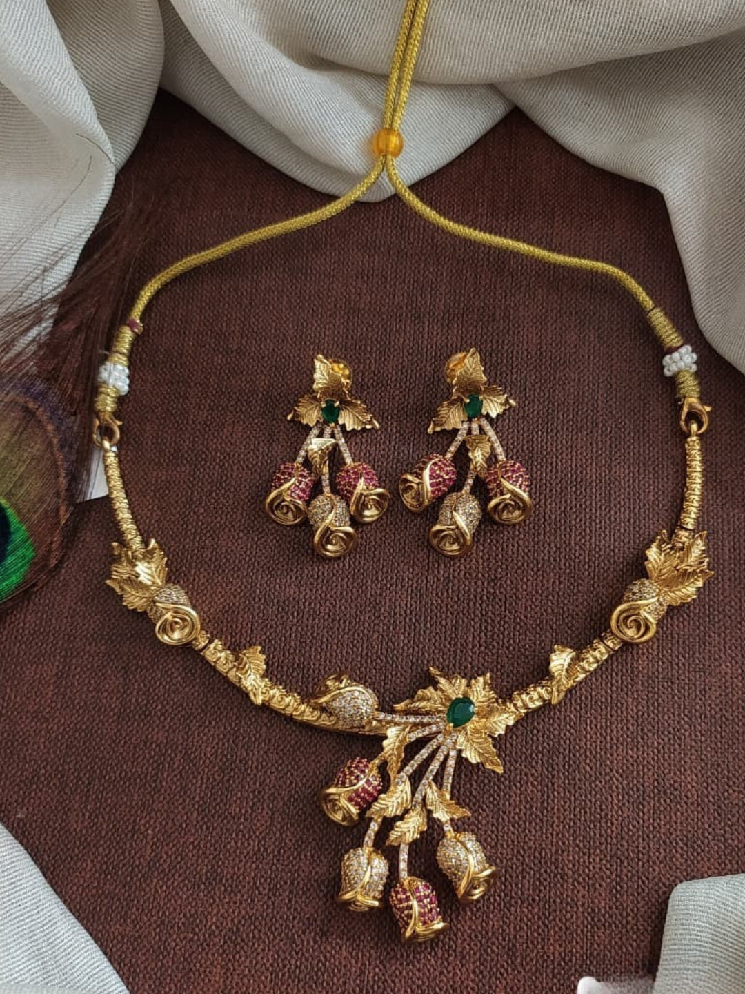 Ishhaara Antique Designer Floral Flexible Hasli Necklace Set