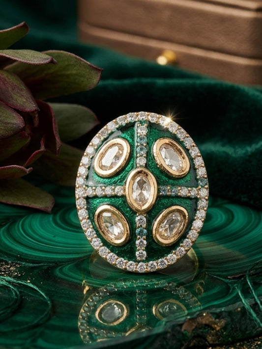 Ishhaara Antique Emerald Ring