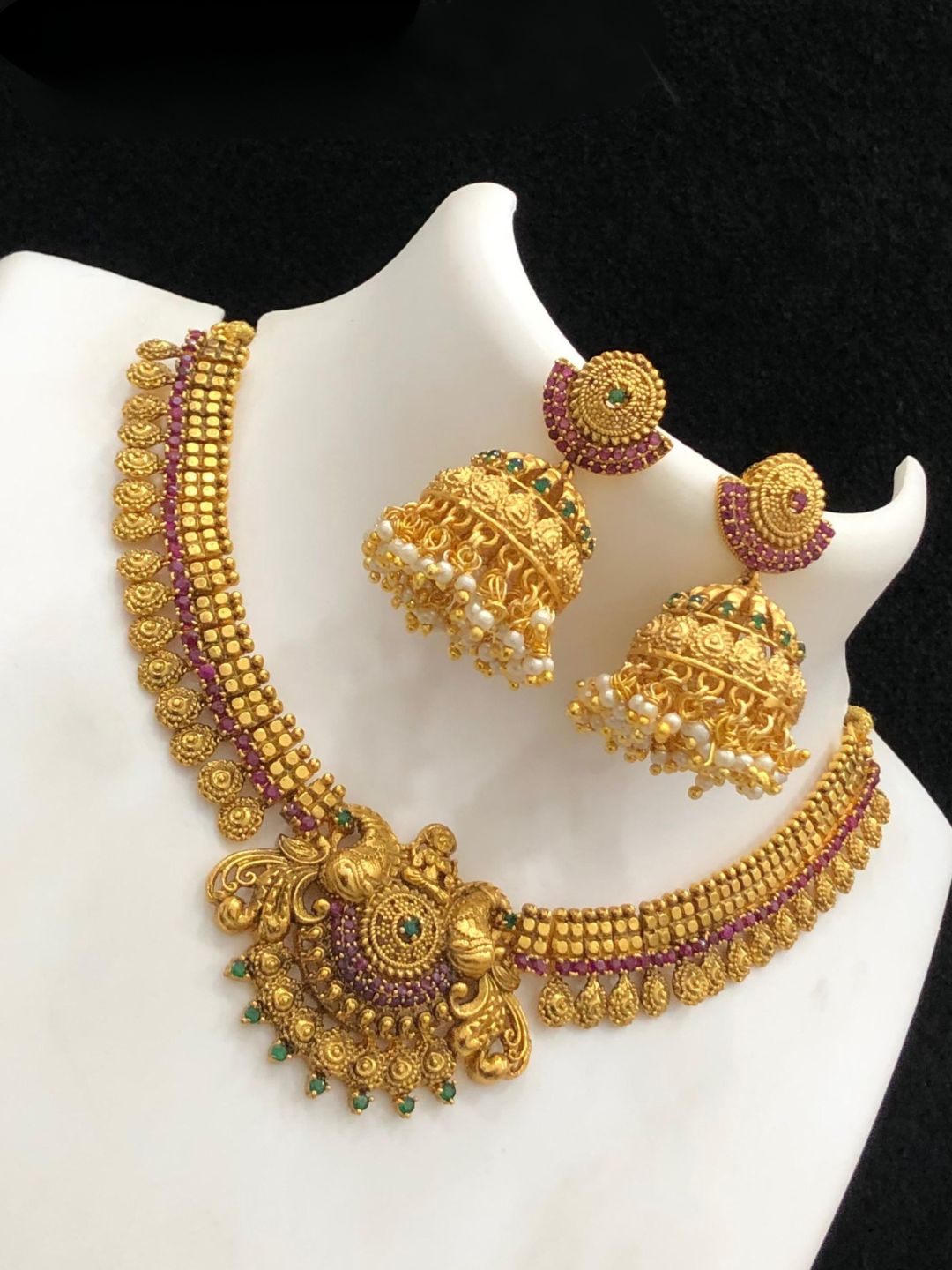 Ishhaara Antique Floral Necklace