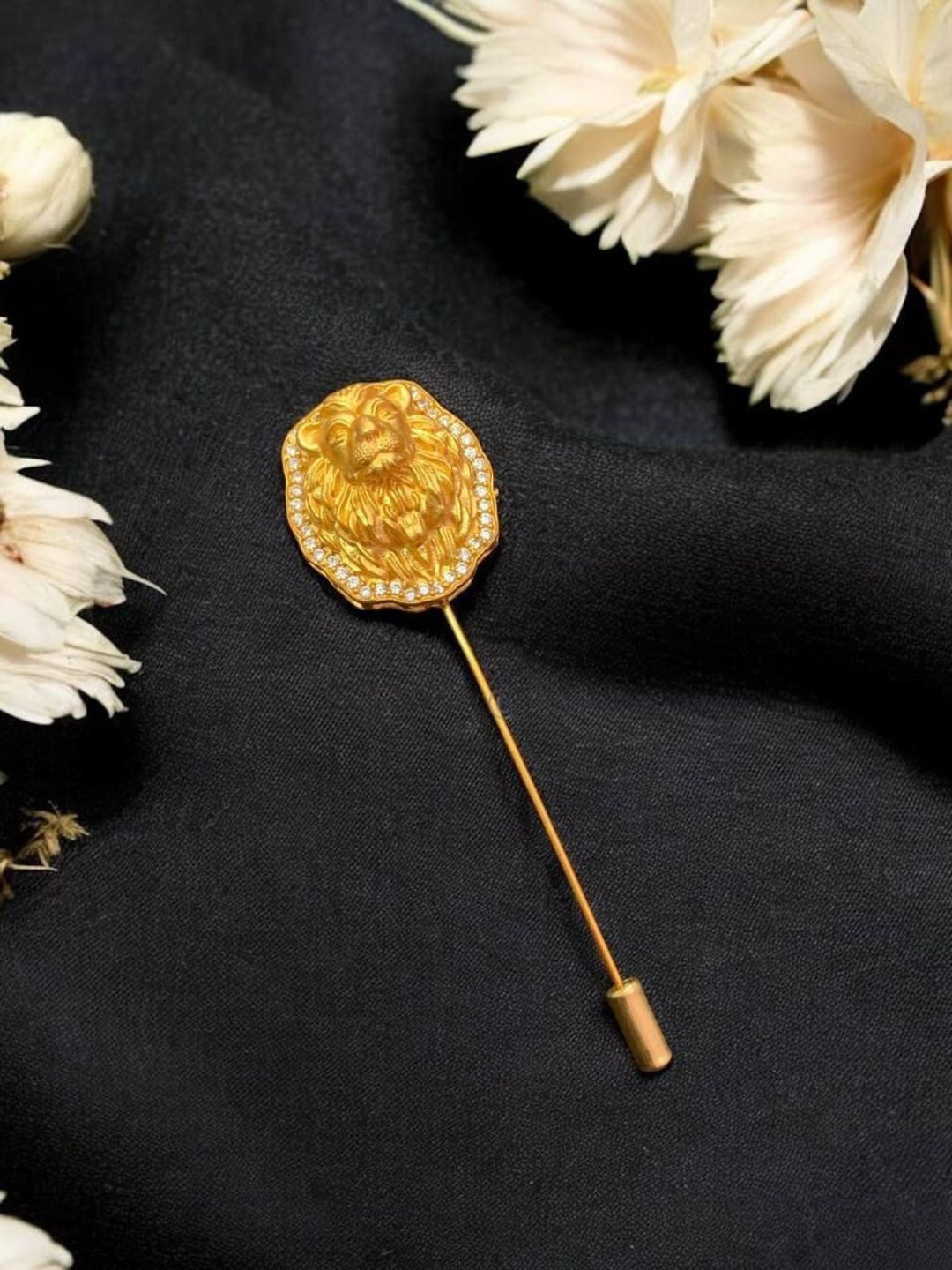 Ishhaara Antique Golden Brooch