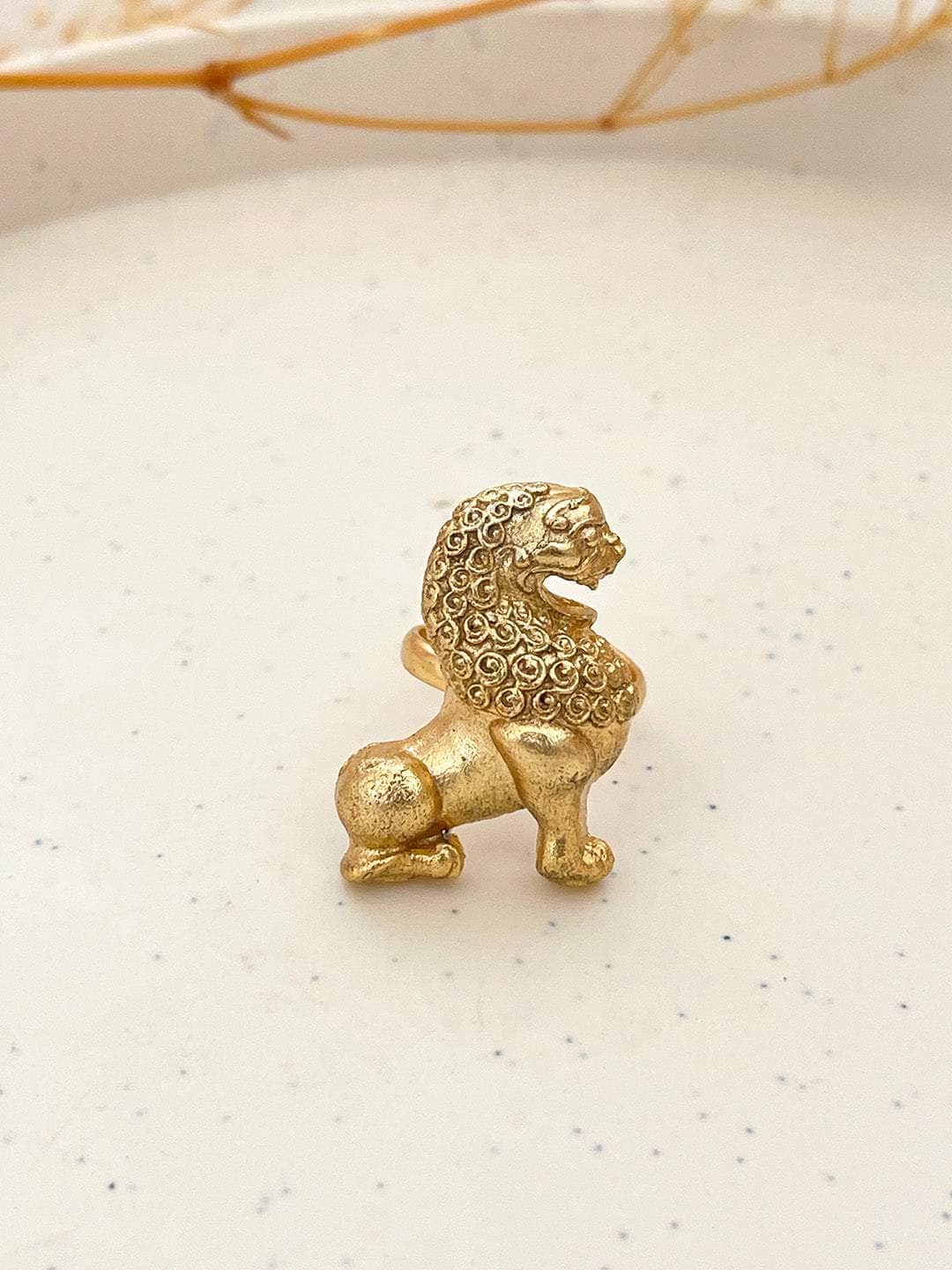Ishhaara Antique Golden Lion Ring