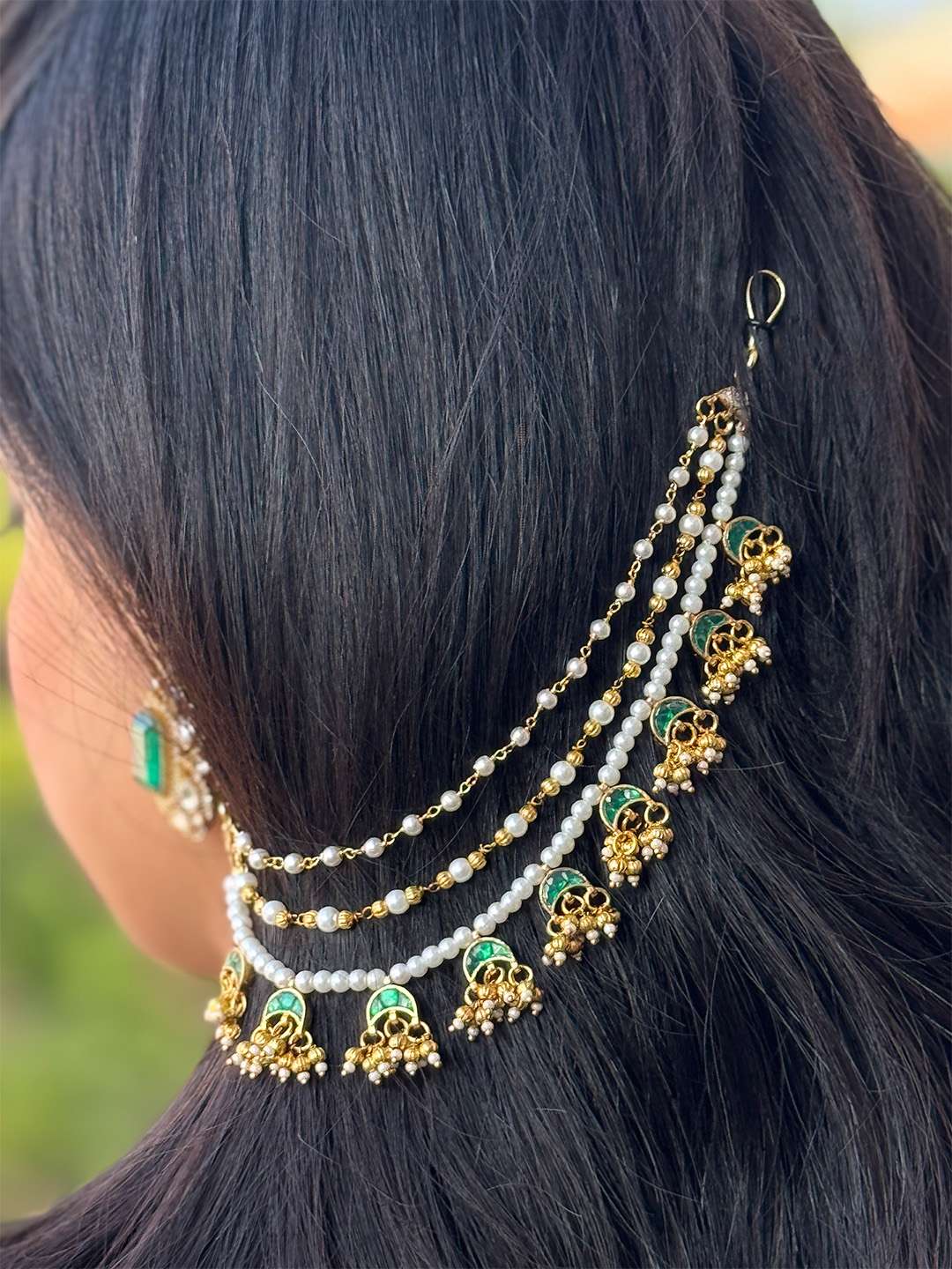 Ishhaara Antique Green Patchi Kundan And Pear Studded Ear Chain