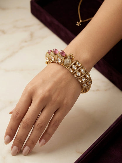 Ishhaara Antique Moissanite Peacock Bangle