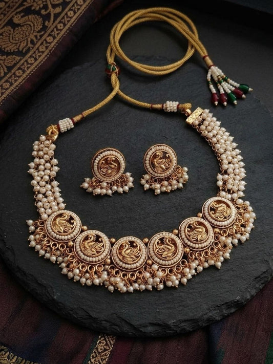 Ishhaara Antique Moti Neckalce