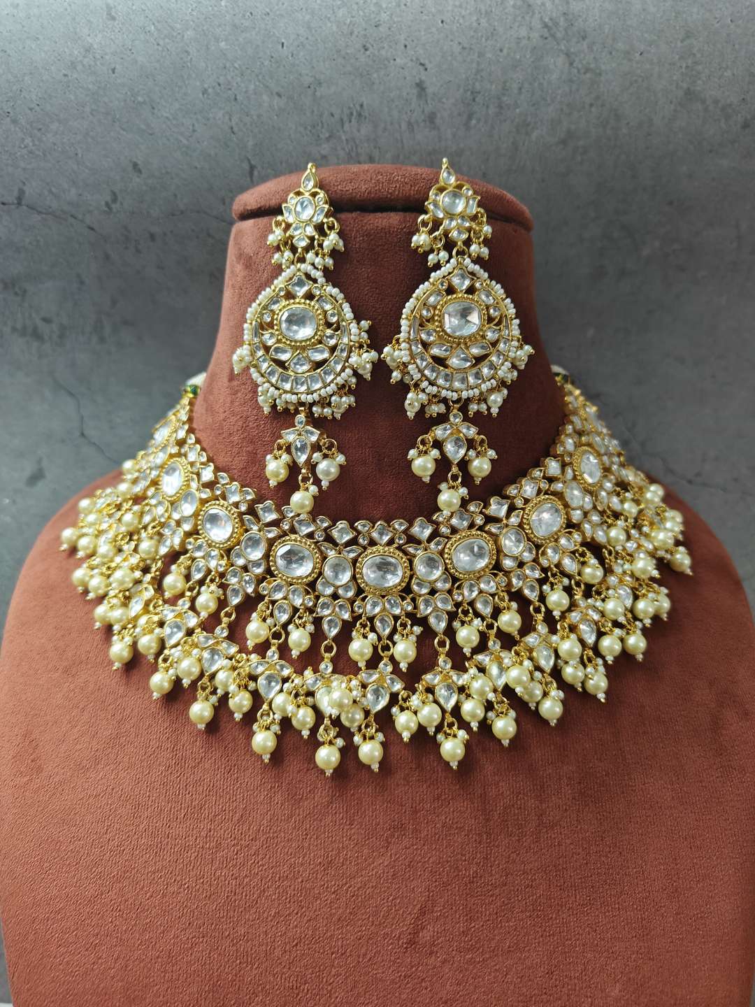 Ishhaara Red Antique Pachi Kundan Studded Bridal Choker Necklace