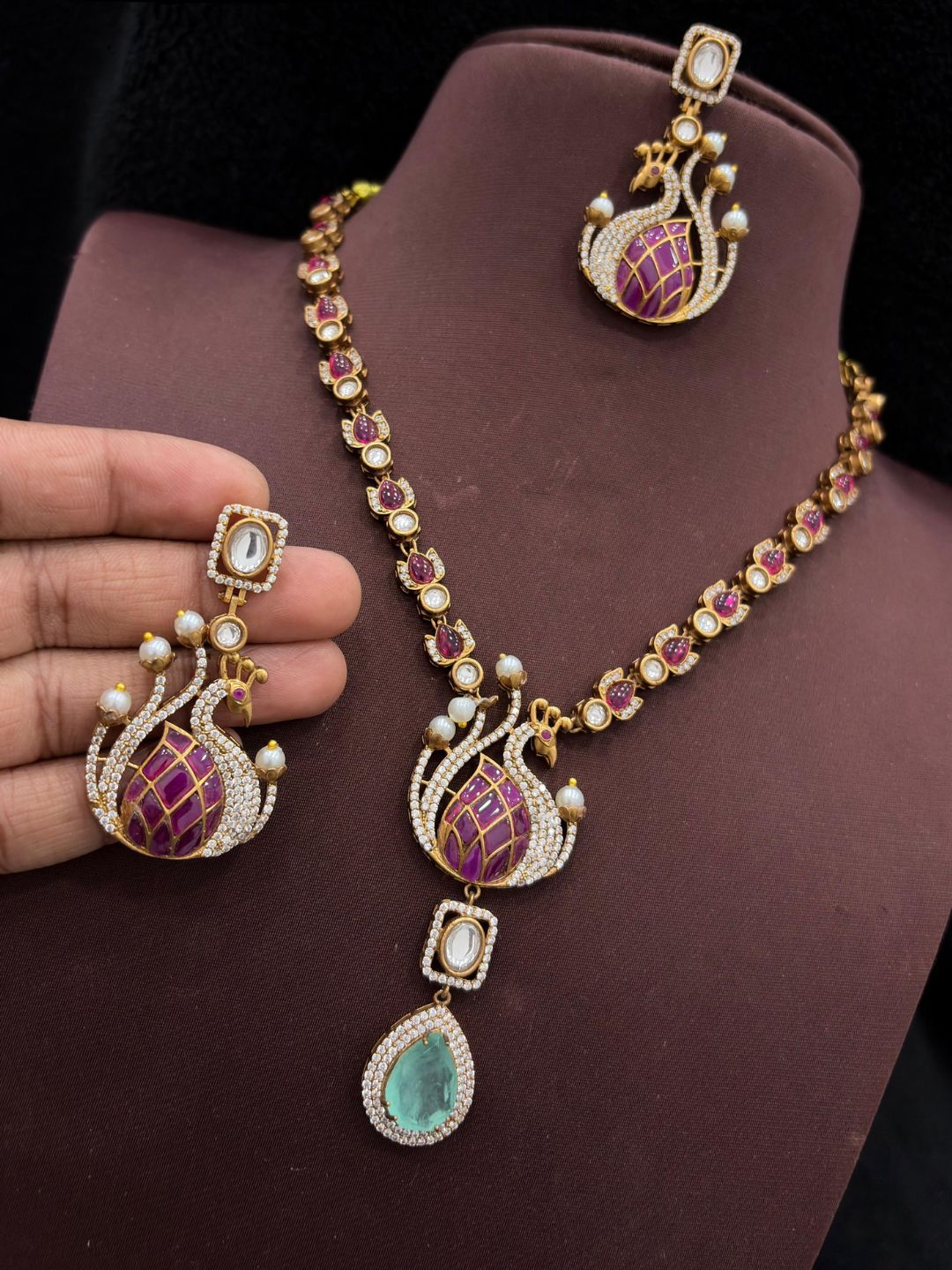 Ishhaara Antique Pink Stone Studded Necklace Set