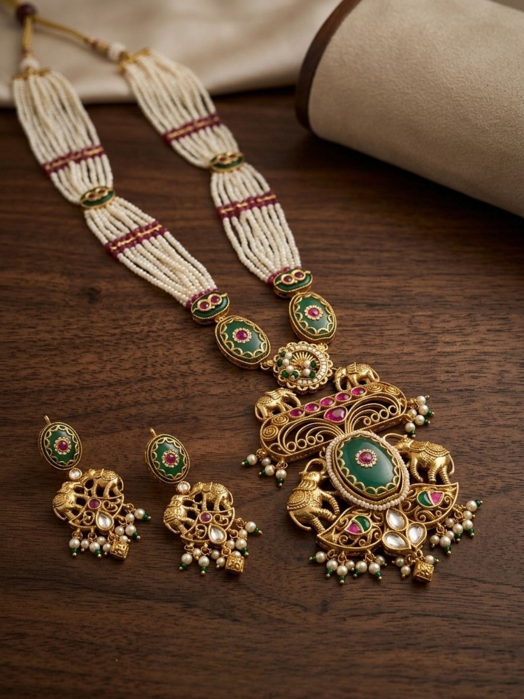Ishhaara Antique Rajwada Bridal Necklace Set