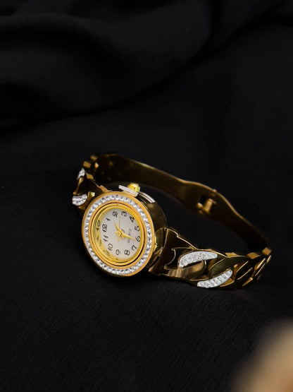 Ishhaara Antitarnish Leaf Style Openable Bracelet Watch