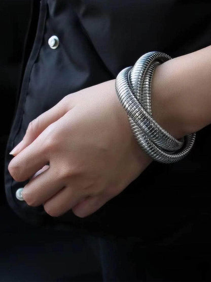 Ishhaara Anusha Mani In Triple Layer Wrap Stretchable Bracelet