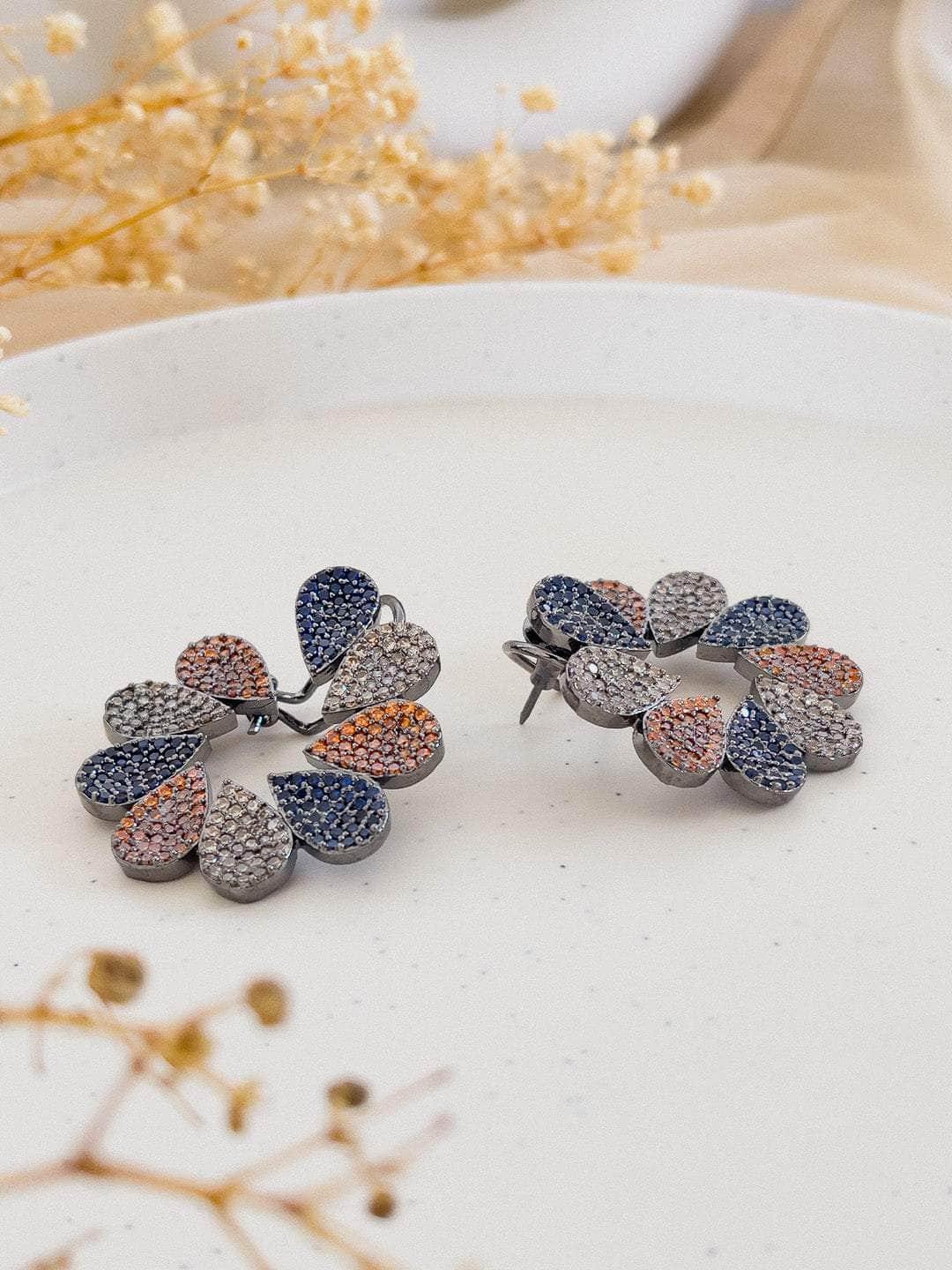 Ishhaara Aristocrat Adorn