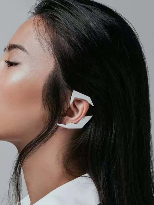 Ishhaara Arrow Earcuff