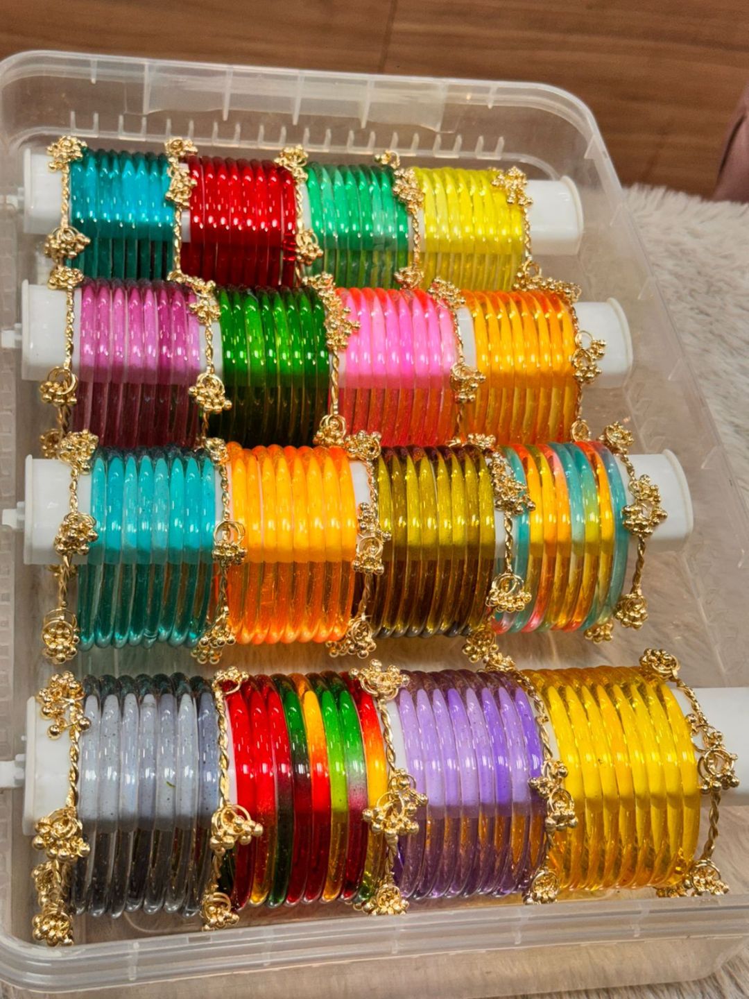 Ishhaara Assorted Jelly Bangles With Organiser