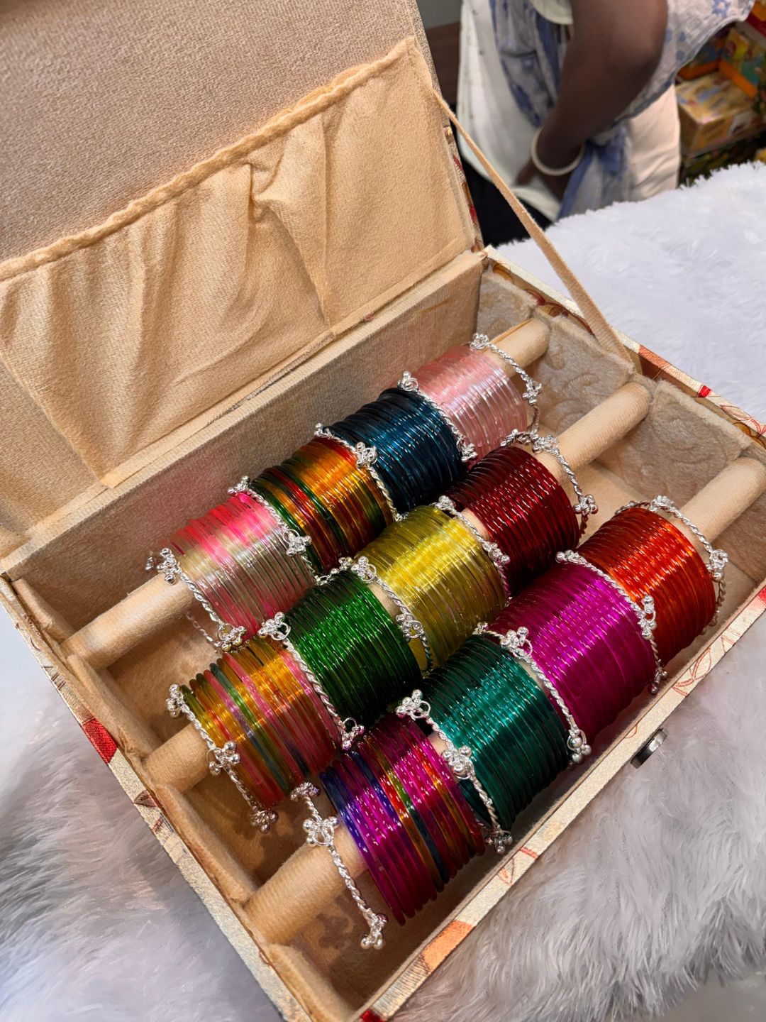 Ishhaara Assorted Jelly Bangles With Silver Gungroo And Organiser