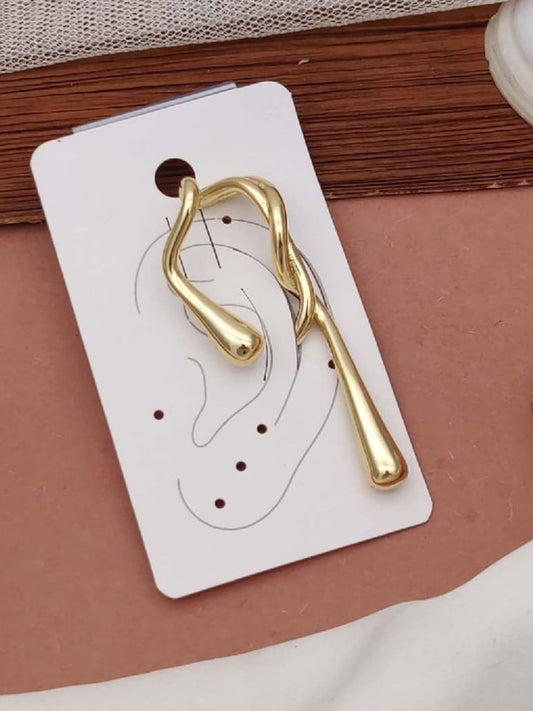 Ishhaara Asymmetric Teardrop Earcuff