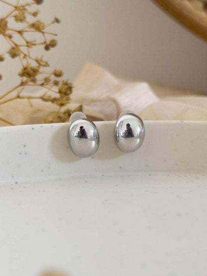 Ishhaara Ball Stud Earring