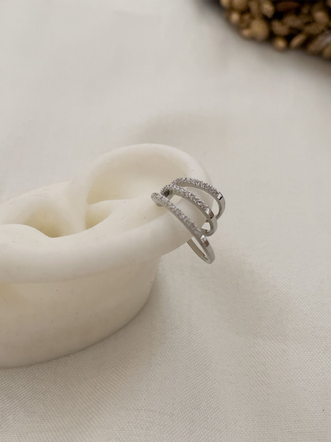 Ishhaara Band Style Earcuff