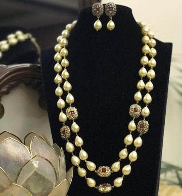 Ishhaara Baroque Antique Bead Set