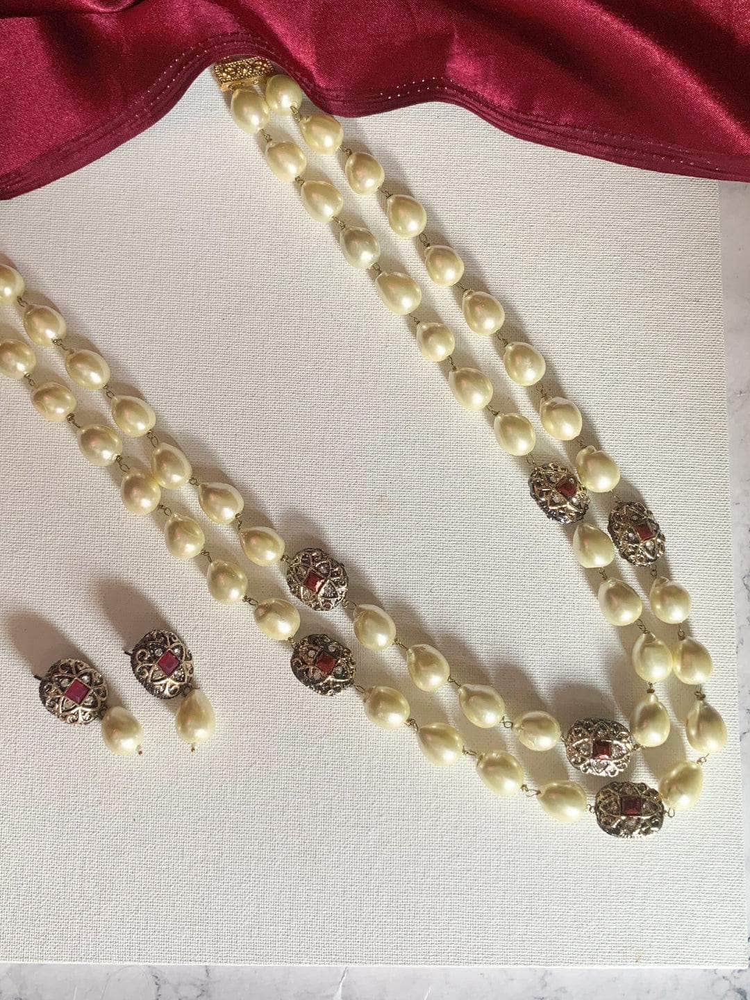 Ishhaara Ivory Baroque Antique Bead Set