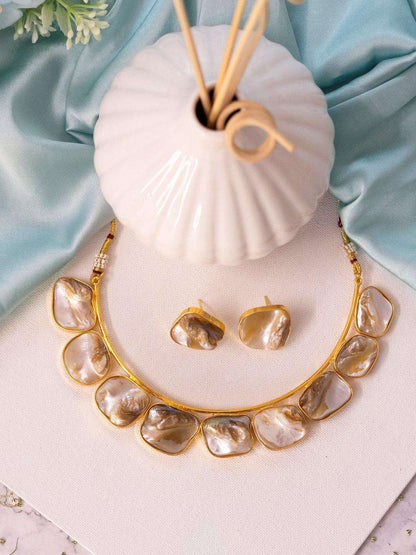 Ishhaara Baroque Choker Set