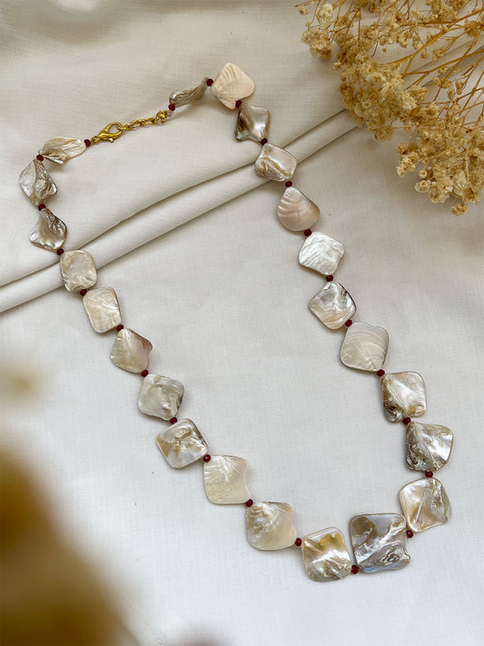 Ishhaara Baroque Pearl Choker Set