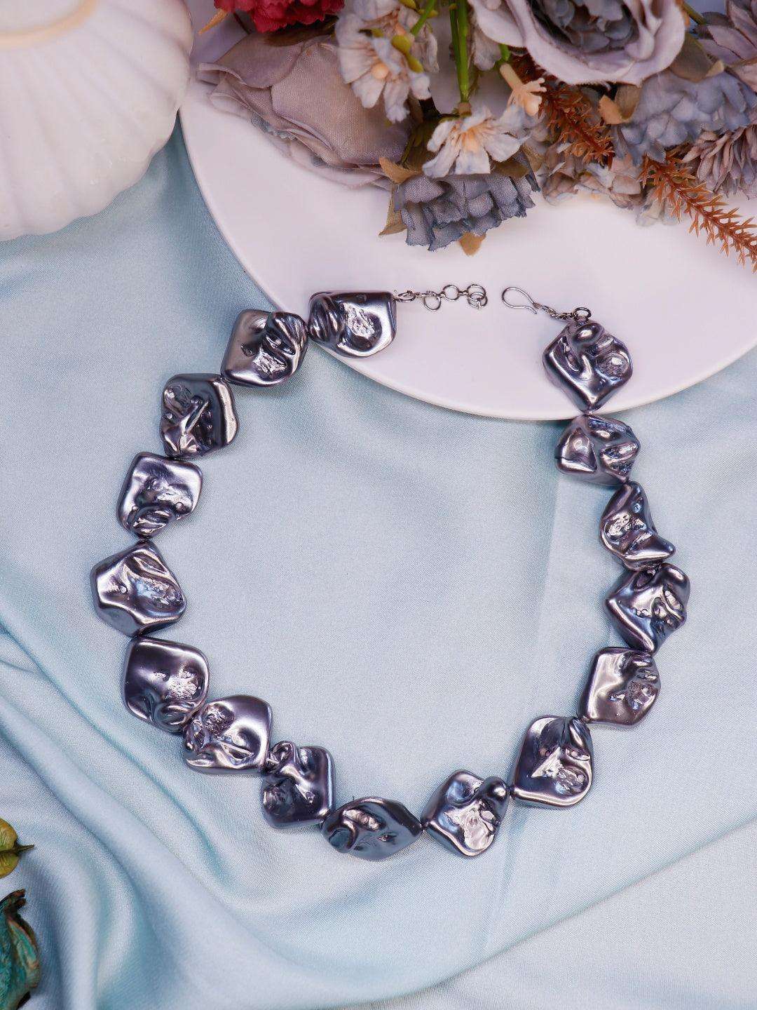 Ishhaara Baroque Statement Necklace Gray