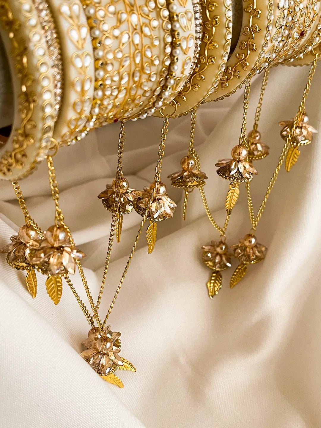Ishhaara Beautiful Handcrafted Rasjasthani Rajwadi Chuda Set